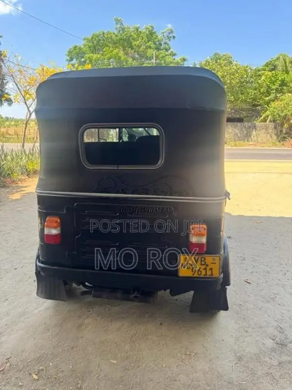 Bajaj RE 2010 Three Wheel (Used)