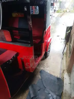 Bajaj 4 Stroke 2009 Three Wheel (Used)
