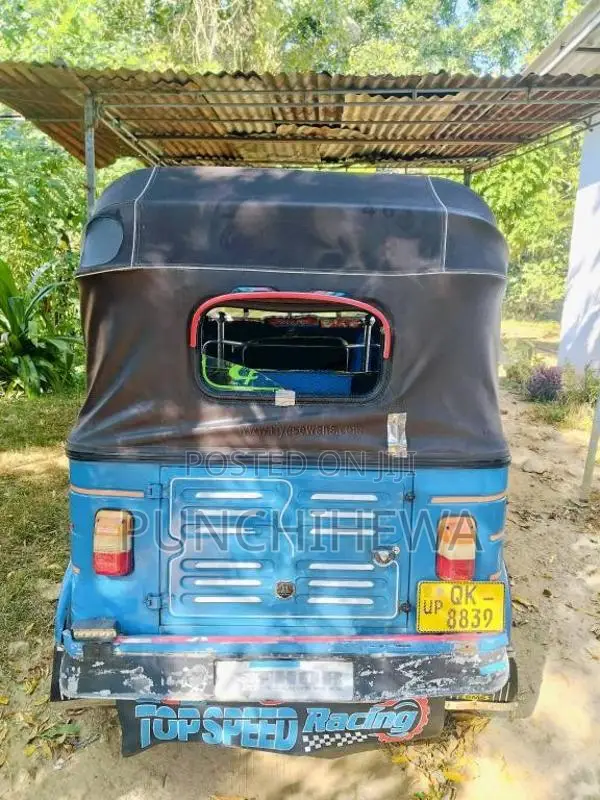 Bajaj 4 Stroke 2007 Three Wheel (Used)