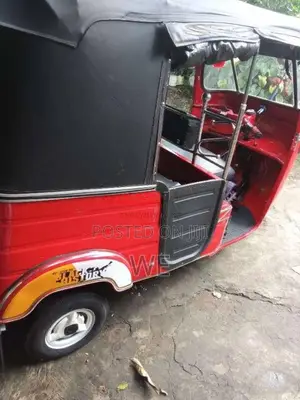Bajaj 2 Stroke 2005 Three Wheel (Used)