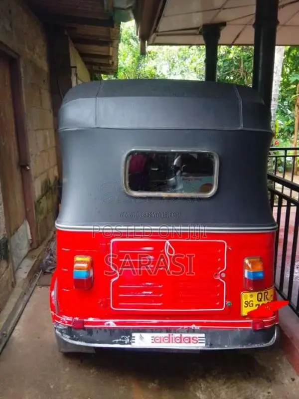 Bajaj 4 Stroke 2009 Three Wheel (Used)