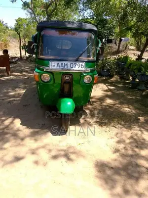 Bajaj RE 205 2013 Three Wheel (Used)