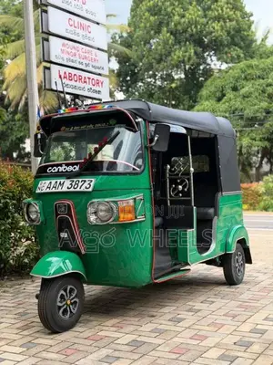 Bajaj RE 205 2013 Three Wheel (Used)