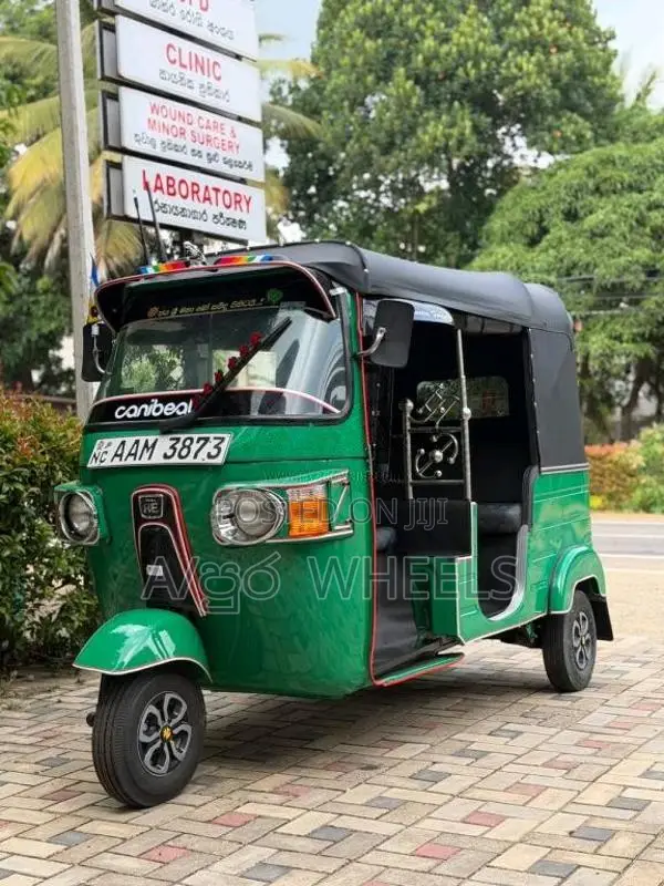 Bajaj RE 205 2013 Three Wheel (Used)