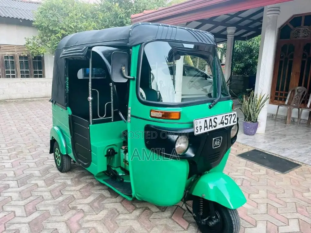 Bajaj RE 205 2014 Three Wheel (Used)