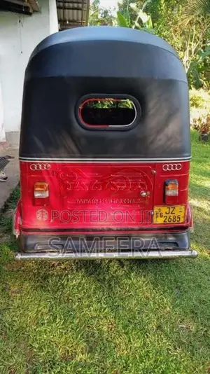 Bajaj RE 2004 Three Wheel (Used)