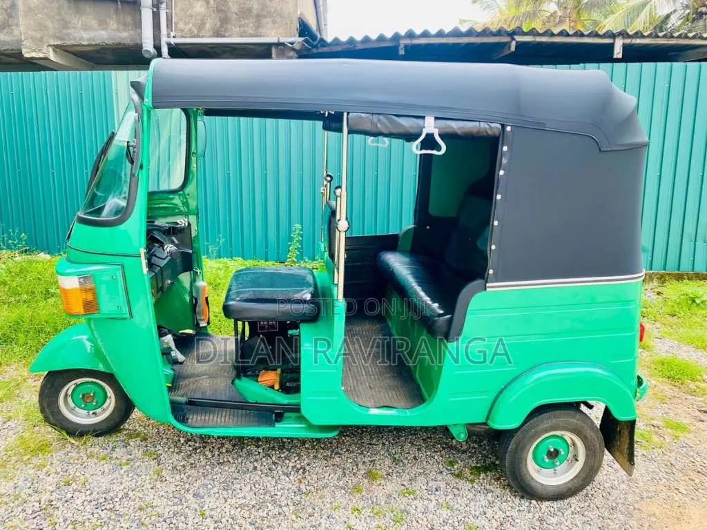 Bajaj RE 205 2012 Three Wheel (Used)