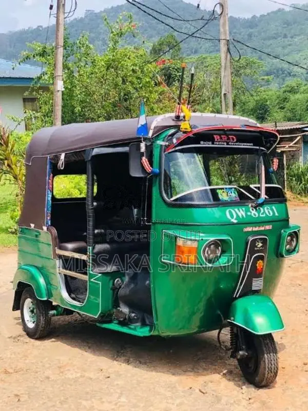 Bajaj 4 Stroke 2010 Three Wheel (Used)