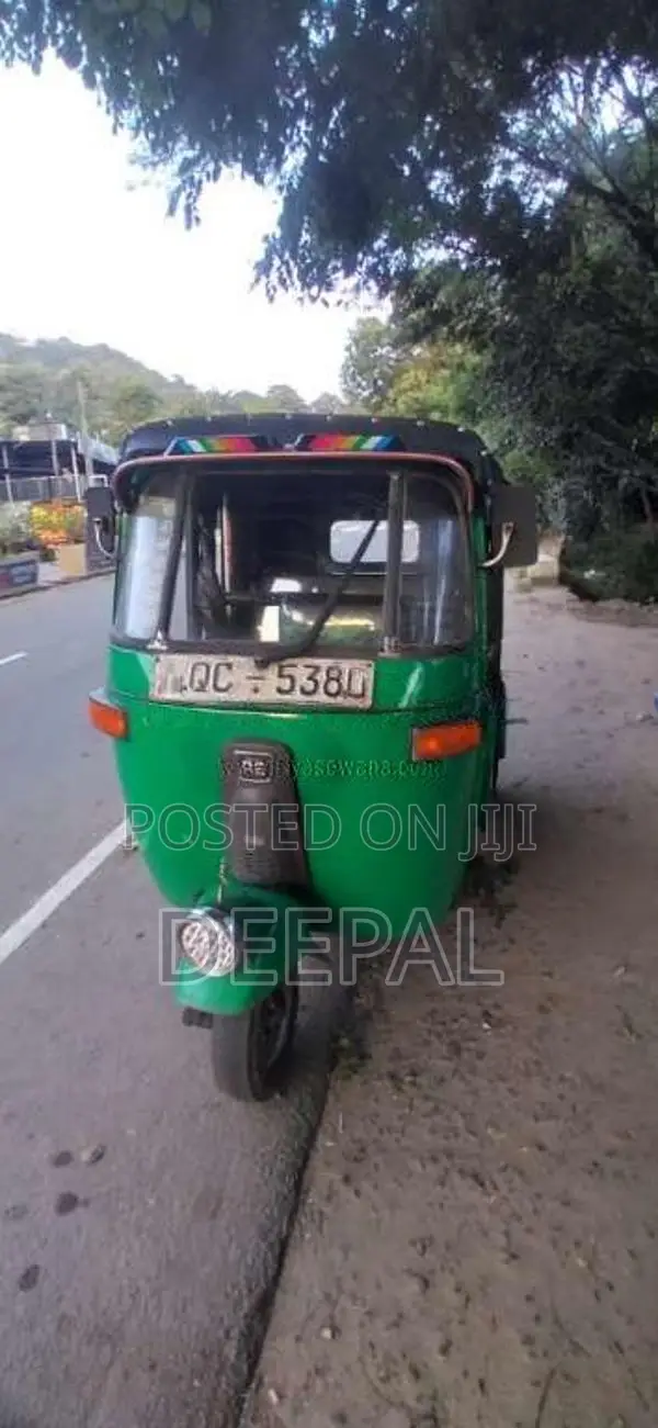 Bajaj 2 Stroke 2006 Three Wheel (Used)