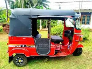 Bajaj 4 stroke 2012 Three Wheel (Used)