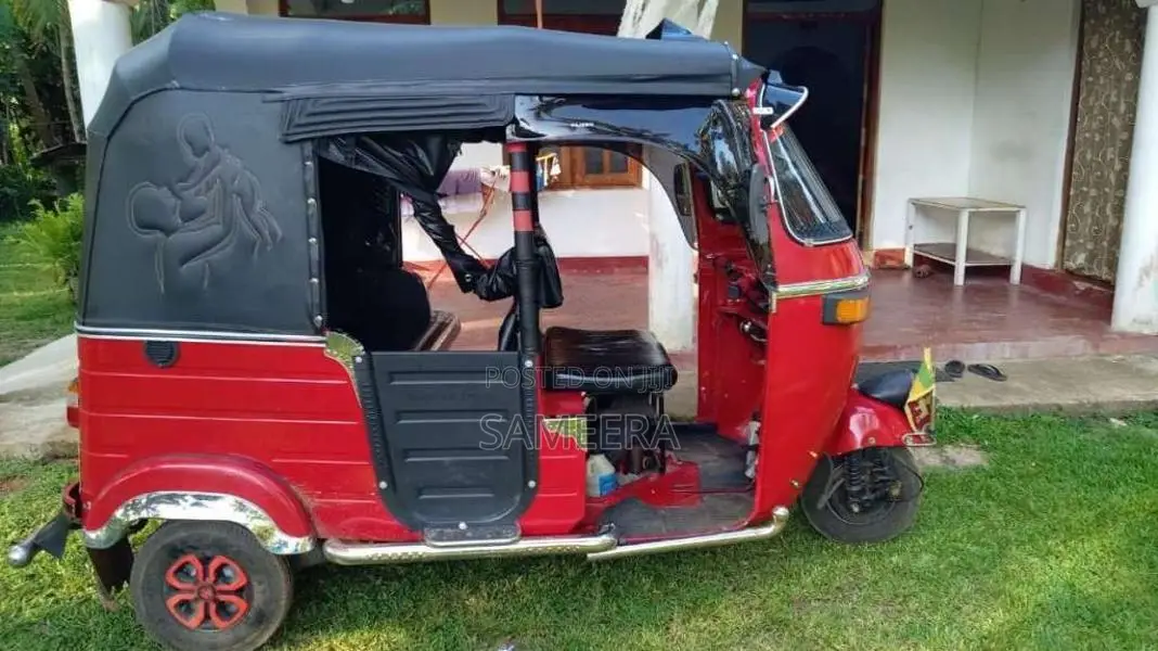 Bajaj RE 2004 Three Wheel (Used)