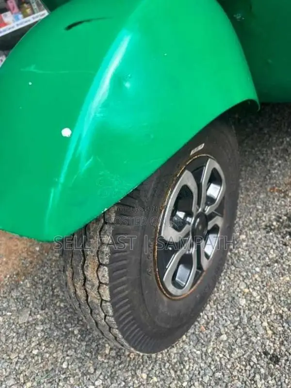 Bajaj 4 Stroke 2010 Three Wheel (Used)