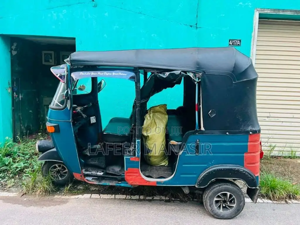Bajaj 2 Stroke 1999 Three Wheel (Used)
