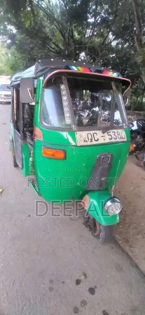 Bajaj 2 Stroke 2006 Three Wheel (Used)