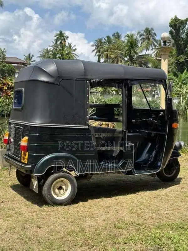 Bajaj RE 2 Stroke 1998 Three Wheel (Used)