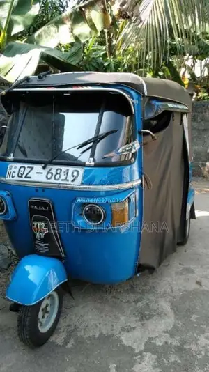 Bajaj 4 Stroke 2010 Three Wheel (Used)