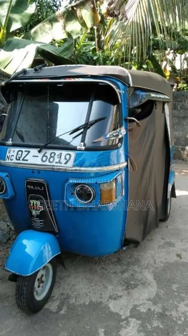 Bajaj 4 Stroke 2010 Three Wheel (Used)