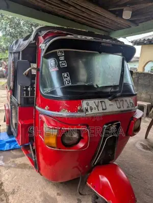 Bajaj 4 Stroke 2010 Three Wheel (Used)