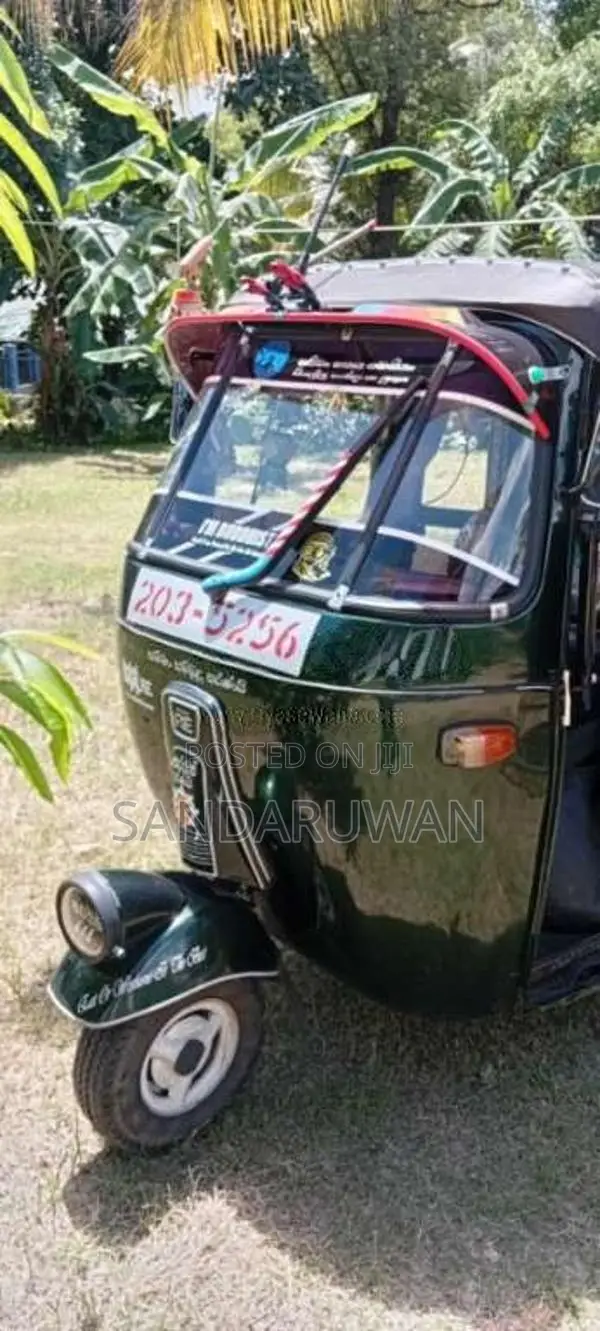 Bajaj 2 Stroke 2000 Three Wheel (Used)