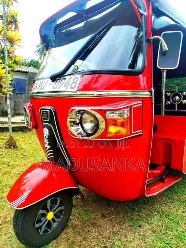 Bajaj 4 stroke 2012 Three Wheel (Used)
