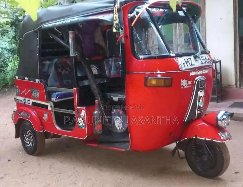 Bajaj RE 2 Stroke 2004 Three Wheel (Used)