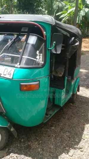 Bajaj RE 2004 Three Wheel (Used)