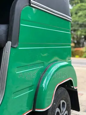 Bajaj RE 205 2013 Three Wheel (Used)