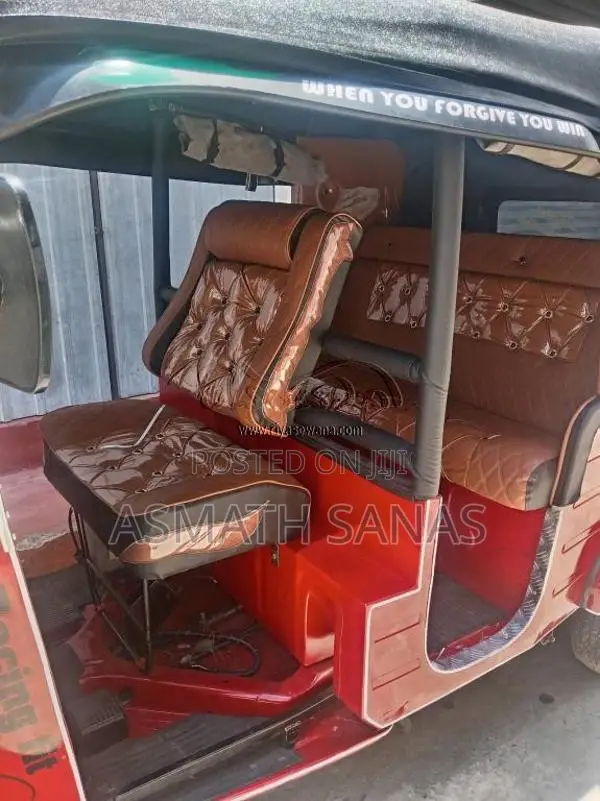 Bajaj RE 2013 Three Wheel (Used)