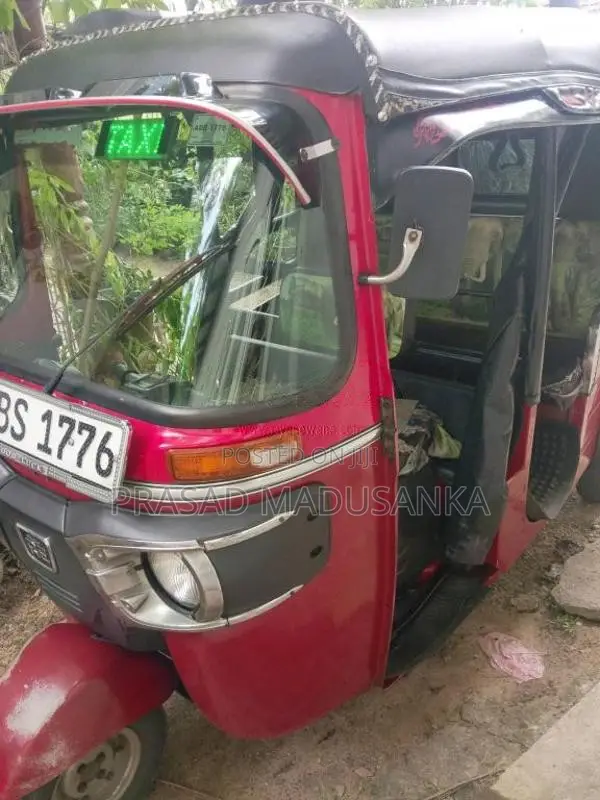 Bajaj 4 Stroke 2019 Three Wheel (Used)