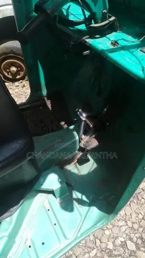Bajaj RE 2004 Three Wheel (Used)