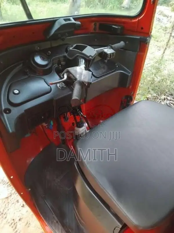 Bajaj 4 Stroke 2020 Three Wheel (Used)