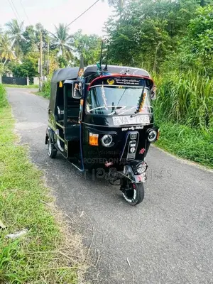 Bajaj RE 4 Stroke 2010 Three Wheel (Used)