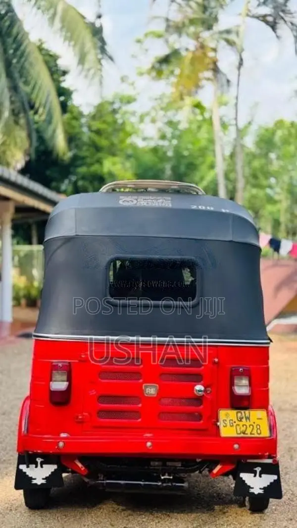Bajaj RE 2010 Three Wheel (Used)