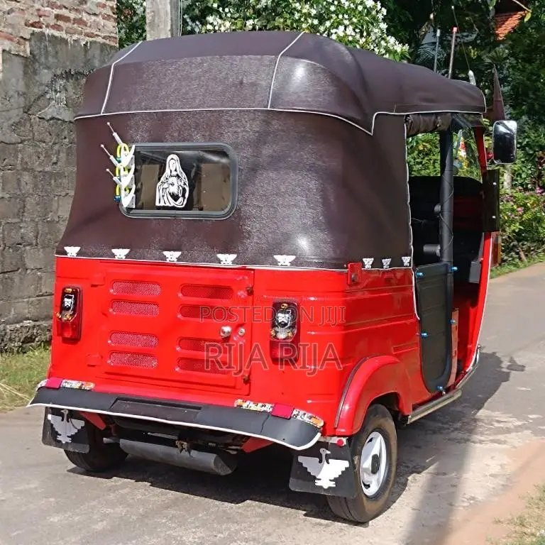 Bajaj 4 Stroke 2010 Three Wheel (Used)