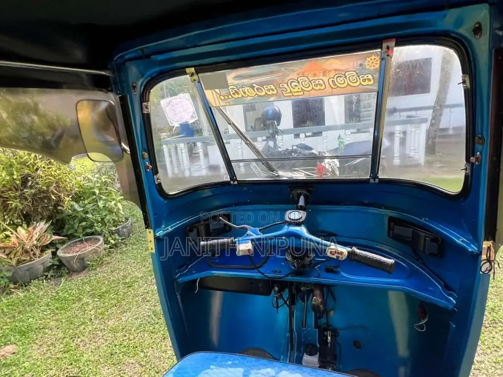 Bajaj 2 Stroke 2003 Three Wheel (Used)