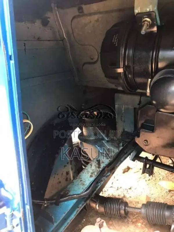 Bajaj 4 Stroke 2011 Three Wheel (Used)