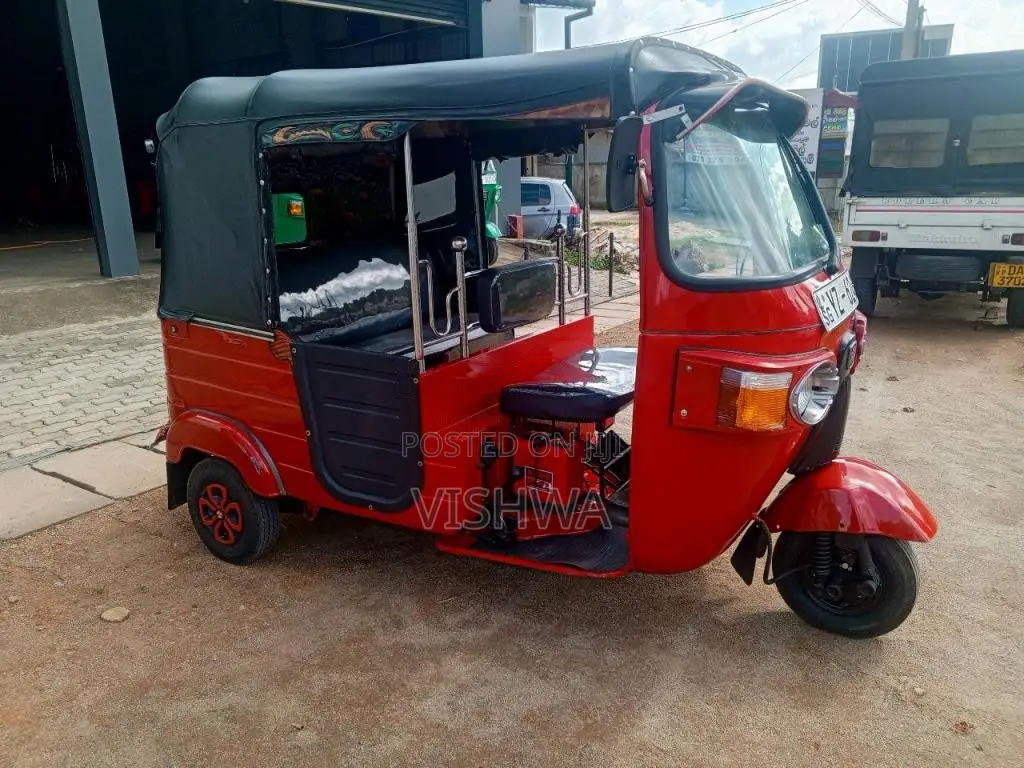 Bajaj RE 205 2012 Three Wheel (Used)