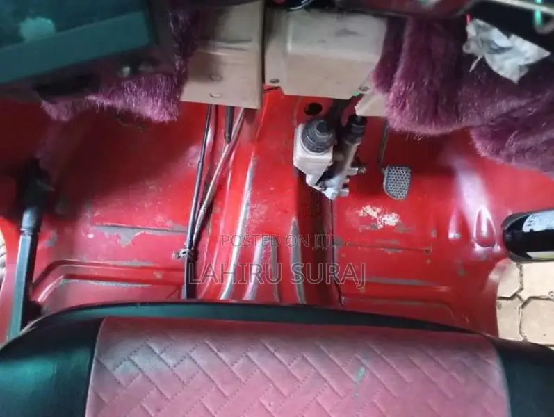 Bajaj 4 Stroke 2016 Three Wheel (Used)