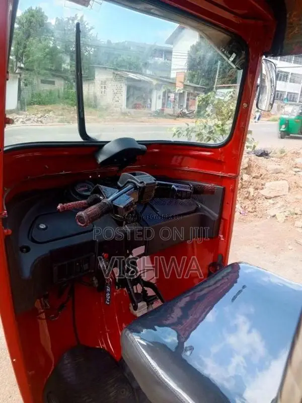 Bajaj RE 205 2012 Three Wheel (Used)