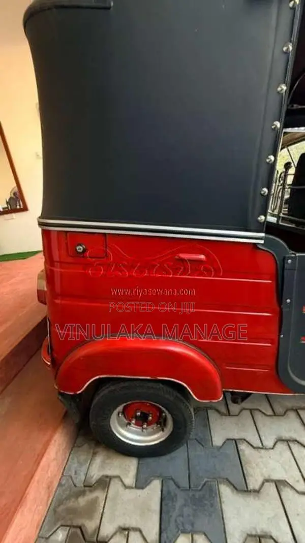 Bajaj 4 Stroke 2010 Three Wheel (Used)