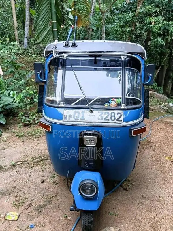 Bajaj 4 stroke 2008 Three Wheel (Used)
