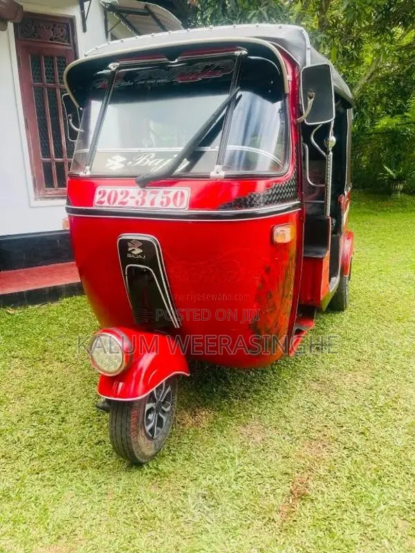 Bajaj 2 Stroke 1995 Three Wheel (Used)