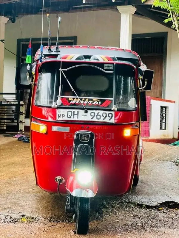 Bajaj 2 Stroke 2006 Three Wheel (Used)