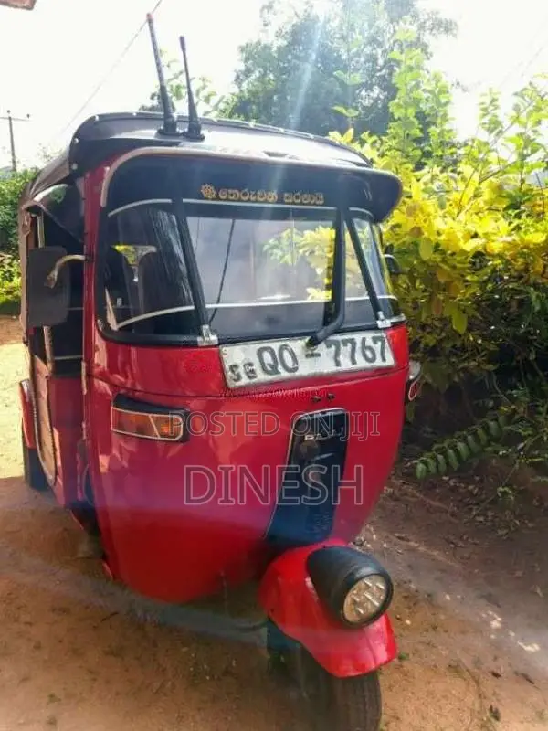 Bajaj 4 Stroke 2008 Three Wheel (Used)