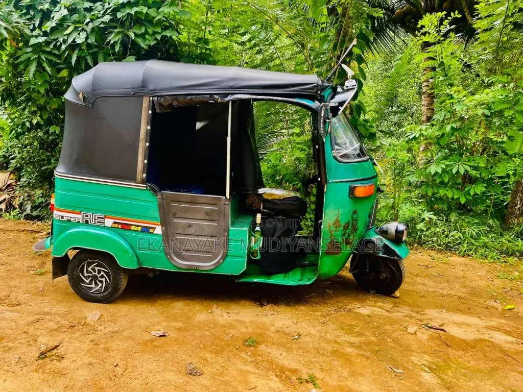 Bajaj 2 Stroke 2003 Three Wheel (Used)