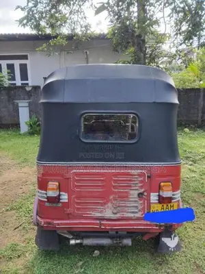 Bajaj 4 Stroke 2013 Three Wheel (Used)