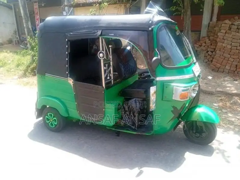 Bajaj RE 4 Stroke 2013 Three Wheel (Used)