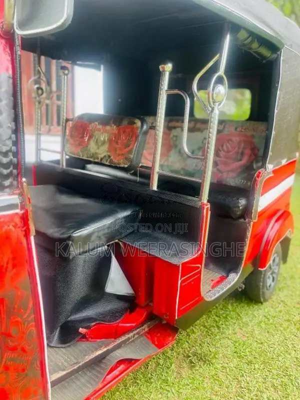 Bajaj 2 Stroke 1995 Three Wheel (Used)