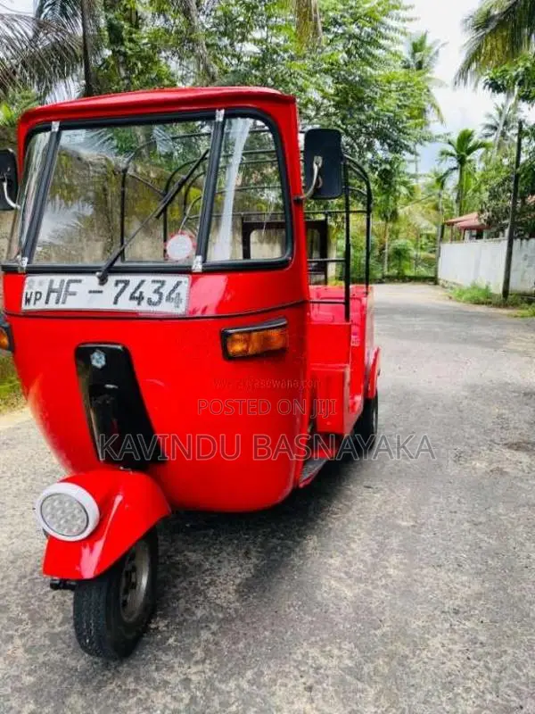 Bajaj 2 Stroke 2004 Three Wheel (Used)