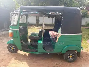 Bajaj 4 Stroke 2016 Three Wheel (Used)